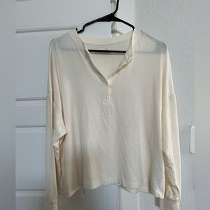 Abercrombie & Fitch Soft Cream Henley Long Sleeve Top Relaxed Fit Size S